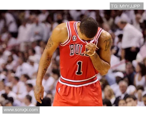 热火与公牛东部决赛第三场激战回顾球员表现与战术分析